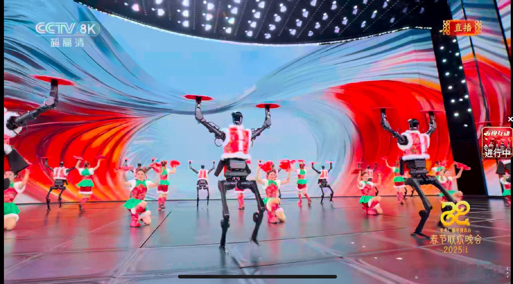 一群穿花棉袄的bot  看那一群穿花棉袄的bot，跺脚的样子滑稽极了，瞬间成为欢