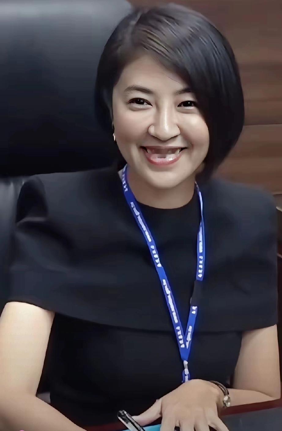 许淑华不等了。4月21日，南投，两湖论坛，日子直接敲死。

杭州西湖的人要来，跟