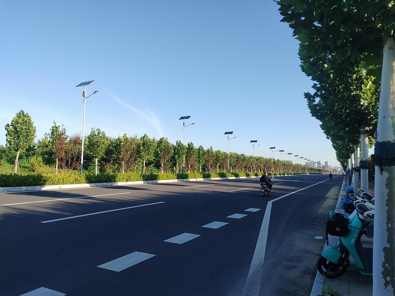 在今日头条坚持每天发内容，其实挺难的，但也挺有意思～