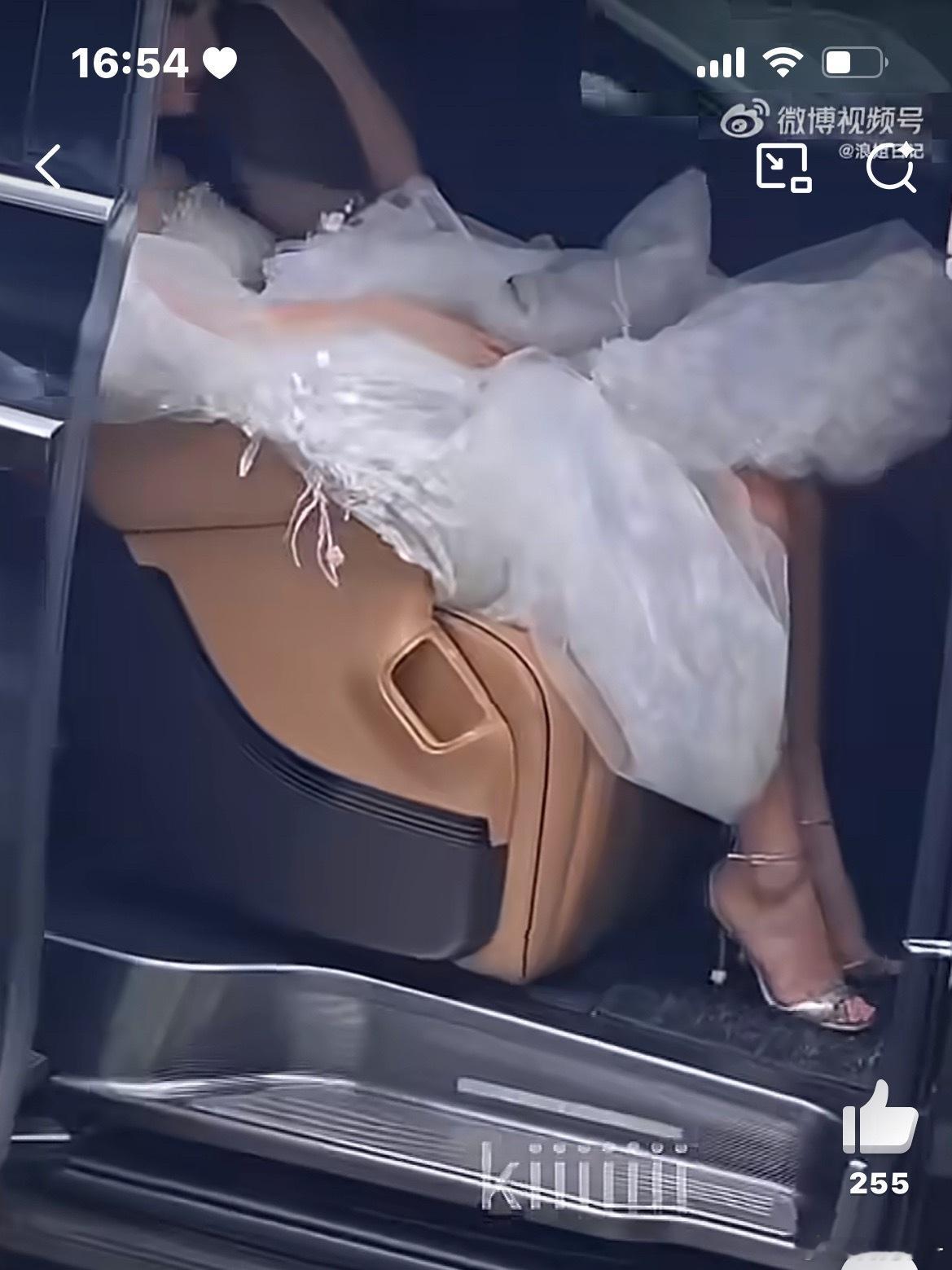 今天的孙怡可以嫁给前天的孙怡💞💞 