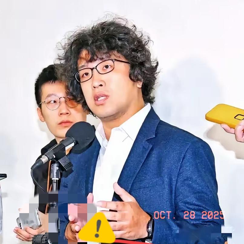 被我们正式通缉，纳入“台独”顽固分子名单之后，沈伯洋出来回应了！10月28日，沈