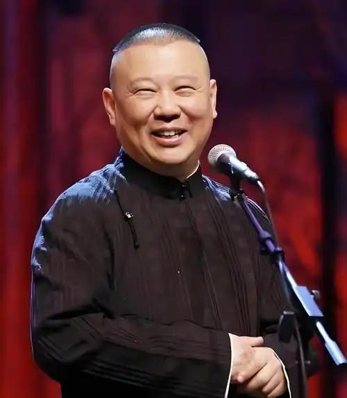一位性学家说过一段很扎心的话：“没钱的男人，根本不知道女人有多主动。你以为女人天