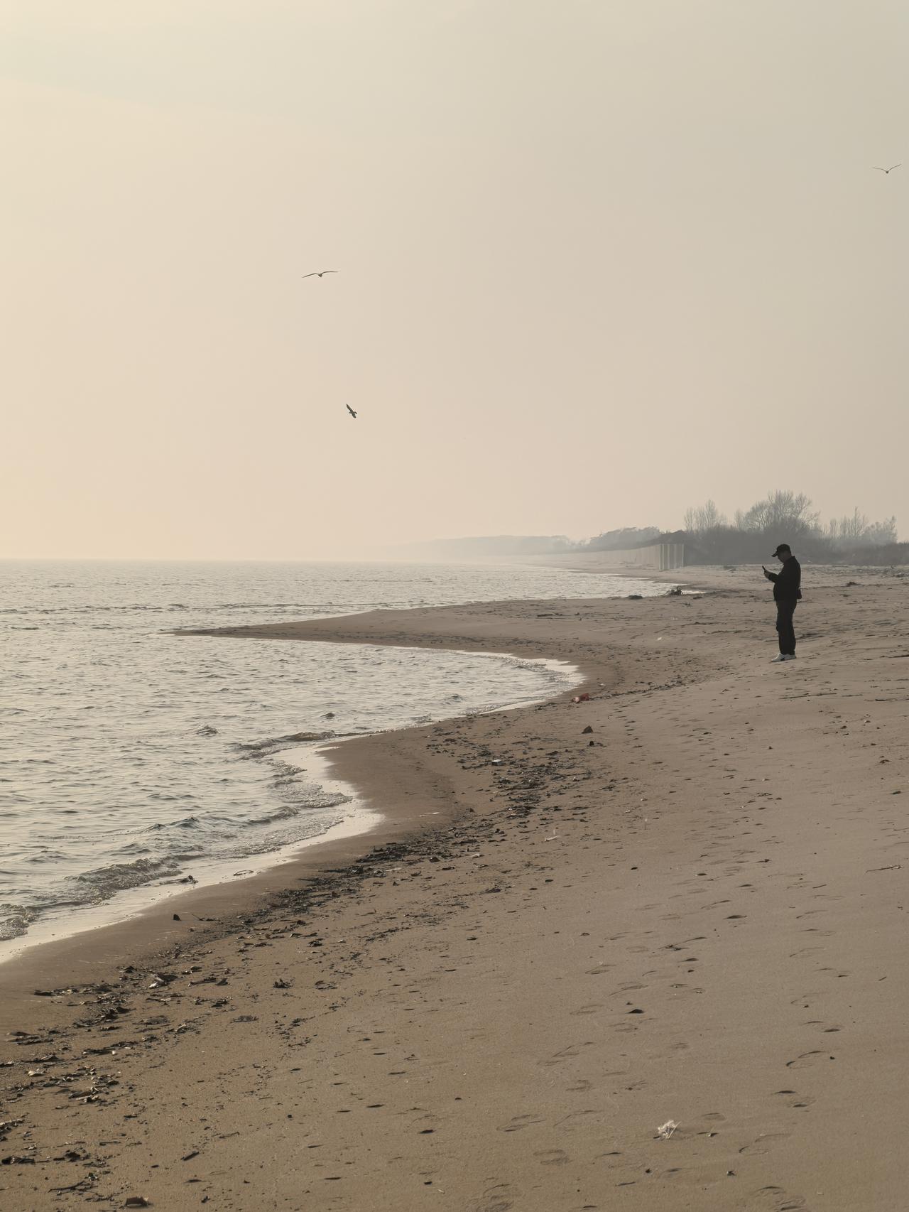 乳腺癌和家族遗传病史有关系么？可以负责地说，有关系。

确切地说，家里有人得了癌