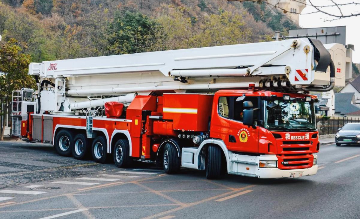 中国作为制造大国，航母、火箭样样能造，那为什么要花2400万买一辆来自芬兰的全球