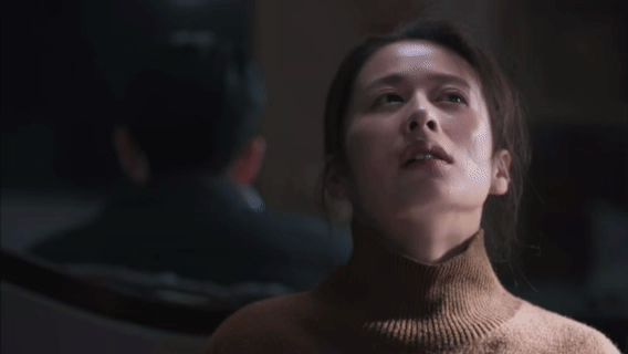 颖儿点破丈夫精神出轨这场戏颖儿这段演技直击人心，强忍泪水缓缓点破丈夫精神出轨，平