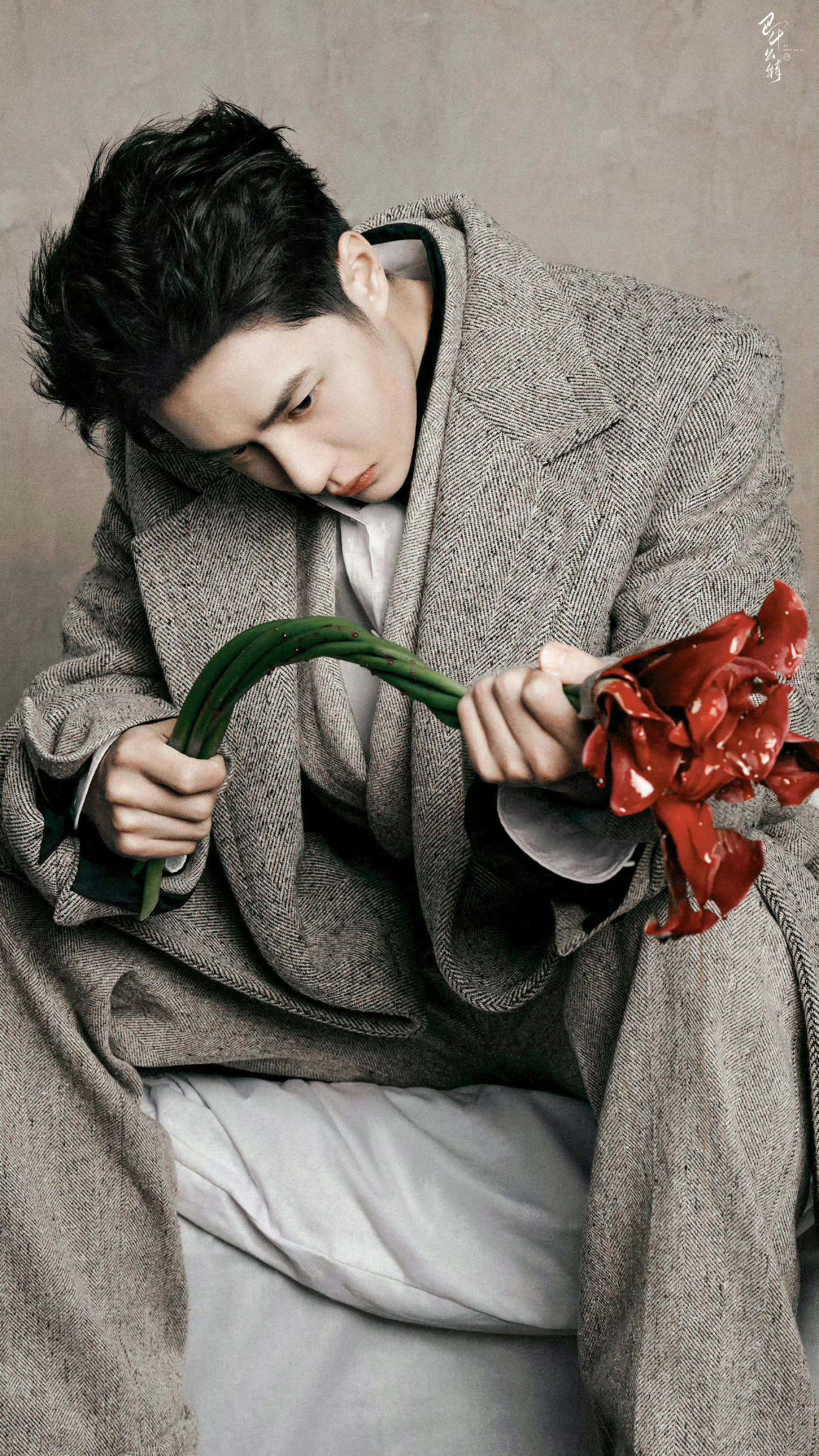 A爆了叶秘，当时谁没有这本杂志都会哭的cr:logo 