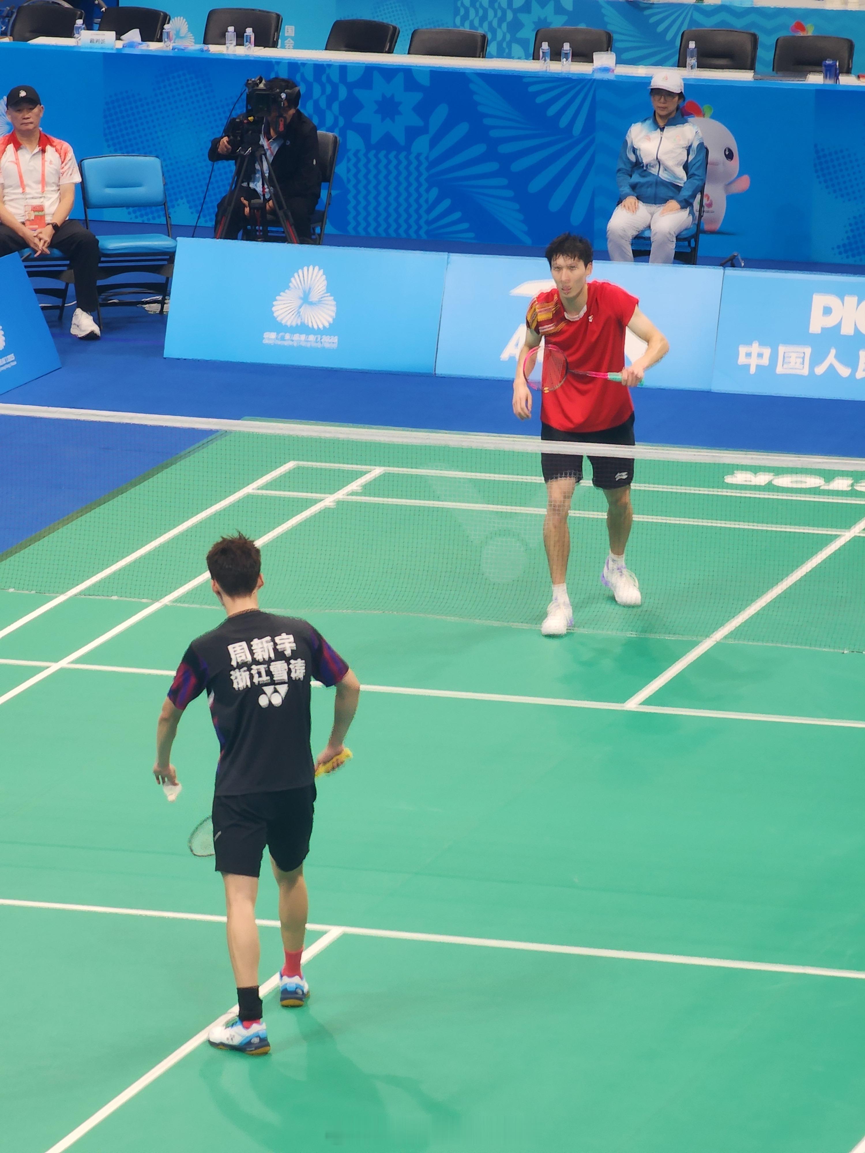 男团 成年组 半决赛浙江队 3-2 广东队 男单 第1场 孙超 21-14 21