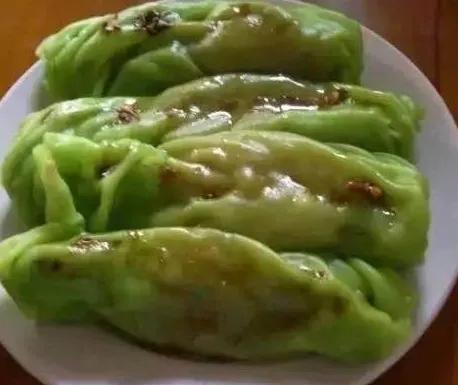 回到家终于吃上这口了，还是原来的味道。
这东西在我们那叫做烫皮，是我们赣南特色小