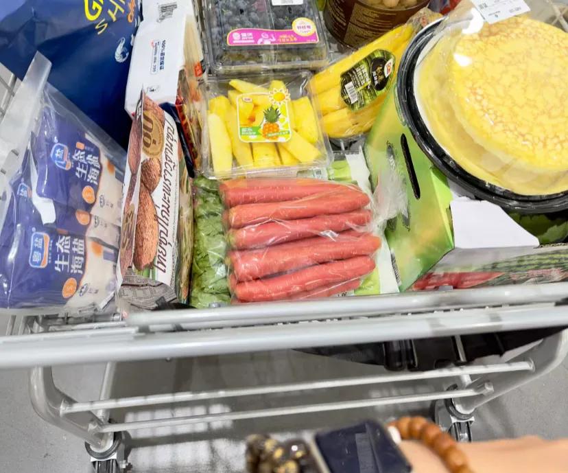 山姆一虚荣心的一种体现?
光临好几次山姆发现东西是真不便宜但是看着很想买总觉得多