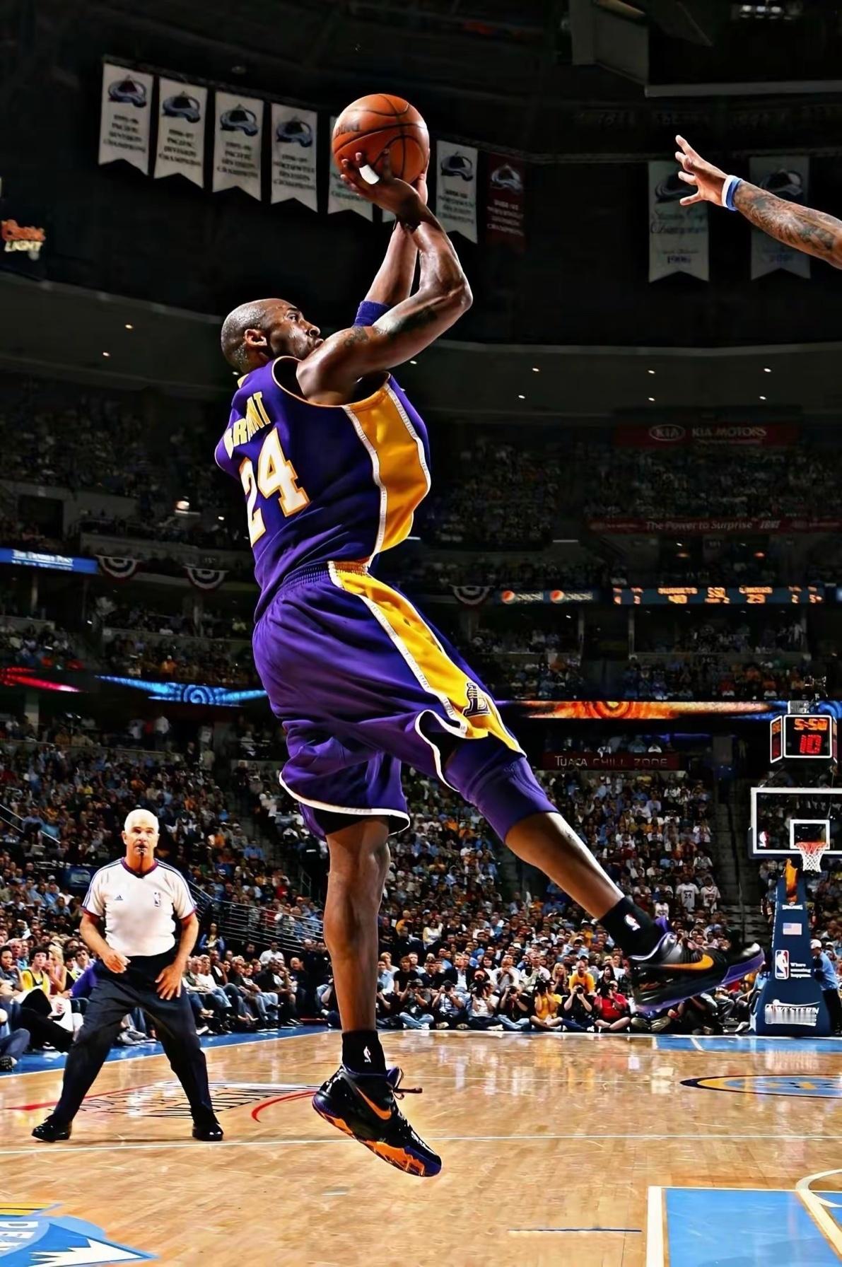 凌晨四点🕓💜💛科比KobeBryant凌晨四点