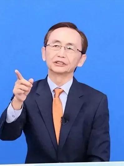 中国台湾省台湾美丽电子报董事长吴子嘉先生，给了中国台湾省军方立功的绝好建议，擒住