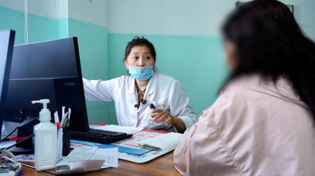 做好5宜8忌，萎缩性胃炎会好一半！

很多查出萎缩性胃炎的朋友，每天焦虑不安、吃