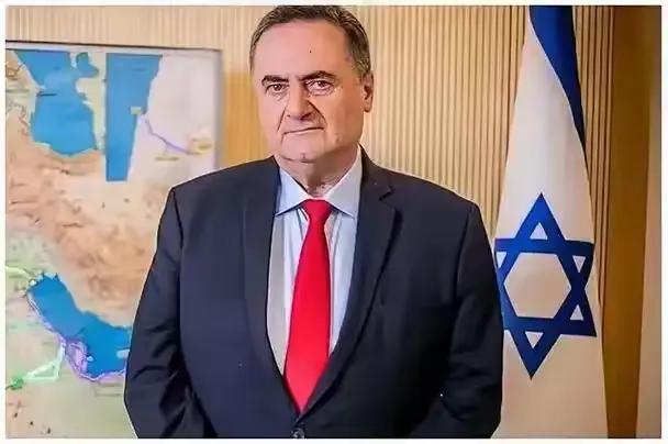 伊朗是不是真被打怂了？

以色列防长一句话扯下了德黑兰的遮羞布：伊朗导弹打遍了中