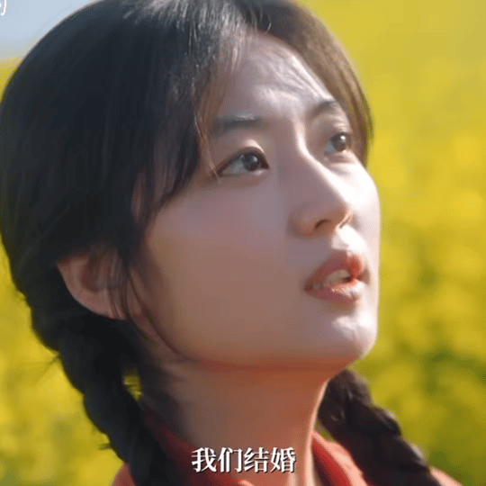 陈飞宇孙千用了名场面情头手绘版软萌又甜，一眼梦回方穆扬和费霓在花田里的青涩心动，