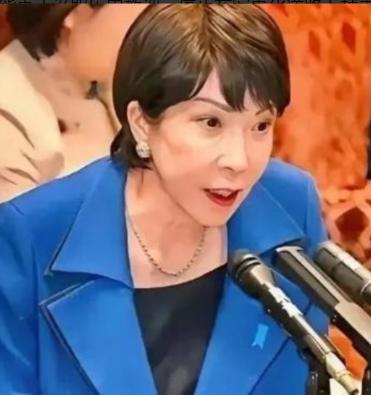 一个日本华人曾一针见血指出：现在中国若再战日本，撑不了14年，不是中国能撑多久，