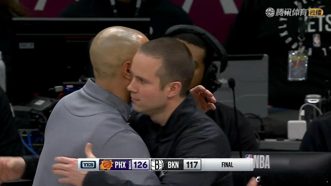 太阳客场126-117战胜篮网，近15战11胜，胜场差继续追平湖人。狄龙27分，