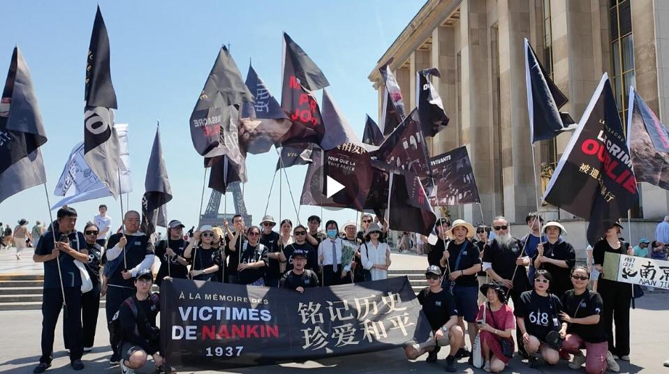 太震撼了！6月29日报道，巴黎街头出现了让所有中国人动容的一幕。几百名法国人和留