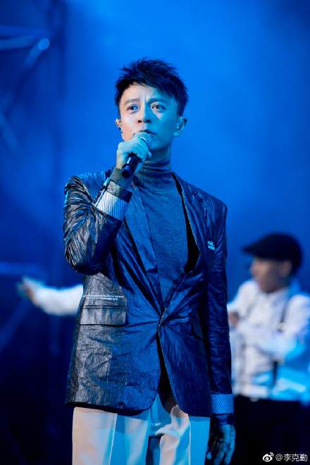 李克勤为何不提前到包头？圈内实情揭开