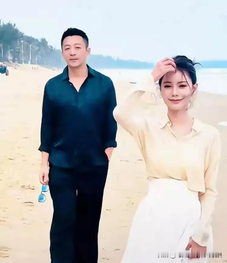 汪小菲曾感慨：“大家都会搭把手。”的确，小玥儿和小菻菻回到汪家后，便被浓浓的关爱