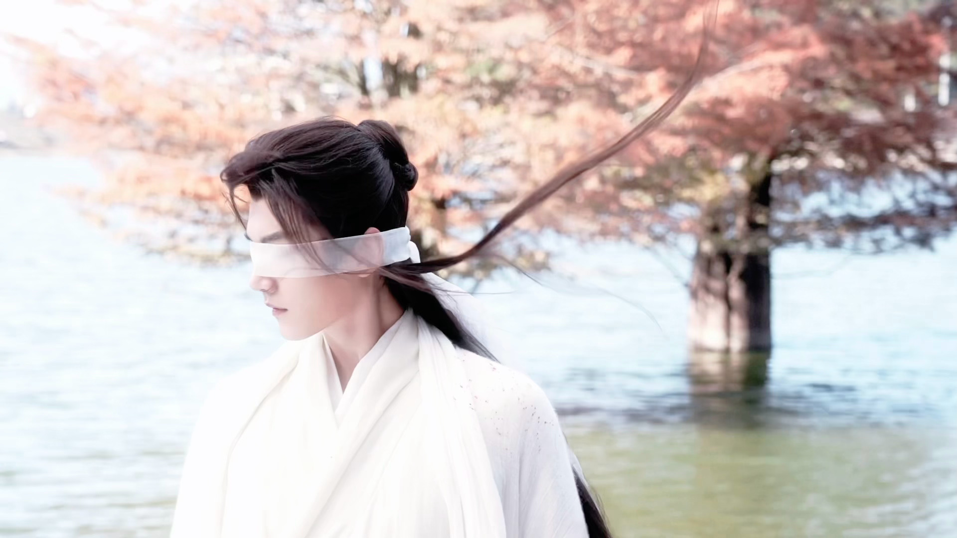 这个周柯宇古装就这样从一枕春华美貌到金吾不禁！！给我们张月亮大人点一首处处吻周柯