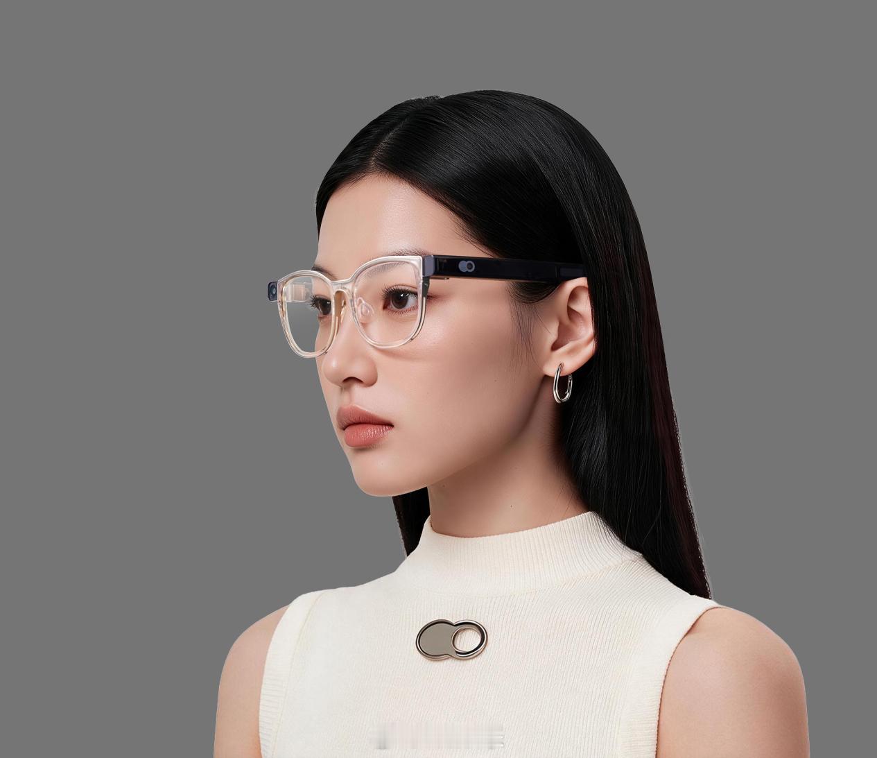 对于昨天闪极发布的闪极loomos L1 新品我来总结一下：多数AI眼镜偏向墨镜