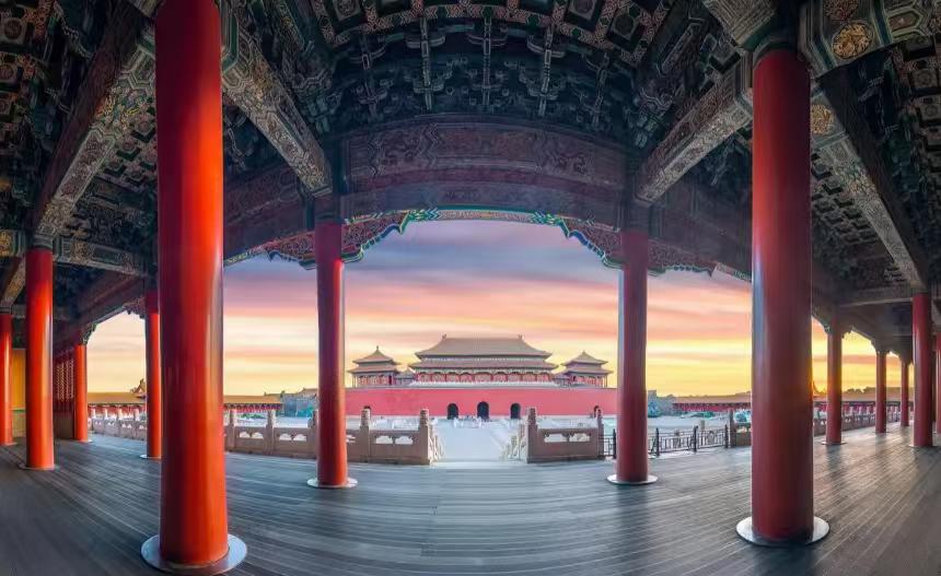 北京十大必去景点排行榜

北京，一座承载千年文脉、融汇古今风华的城市，既有皇家宫