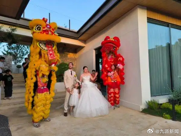 #女子坚持回国和法国丈夫办中式婚礼#【#回国和法国丈夫办中式婚礼女子发声#：“我