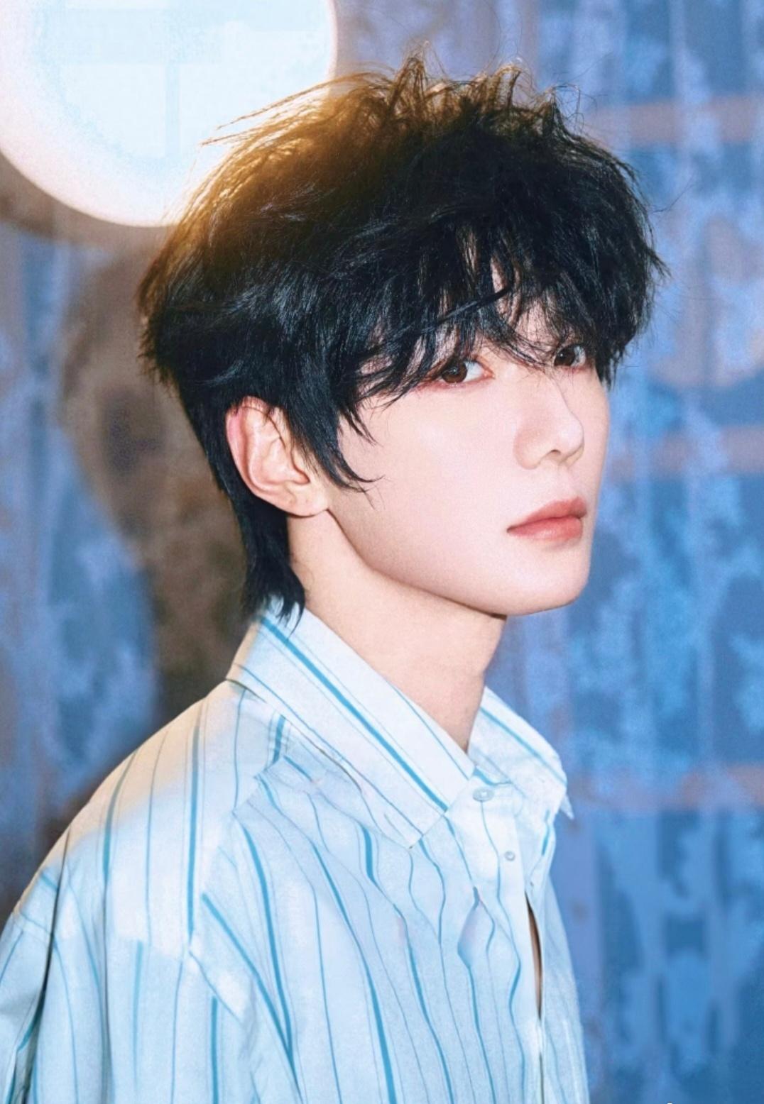 没有所谓的嫂子 都是造谣云熠更是无妄之灾 一直被骂 希望大家专注云旗 郝熠然 拒