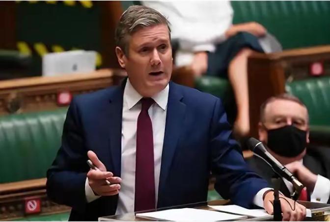 英国首相被特朗普逼急了，借媒体向特朗普发出了灵魂拷问！自从访中归来，这段时间斯塔