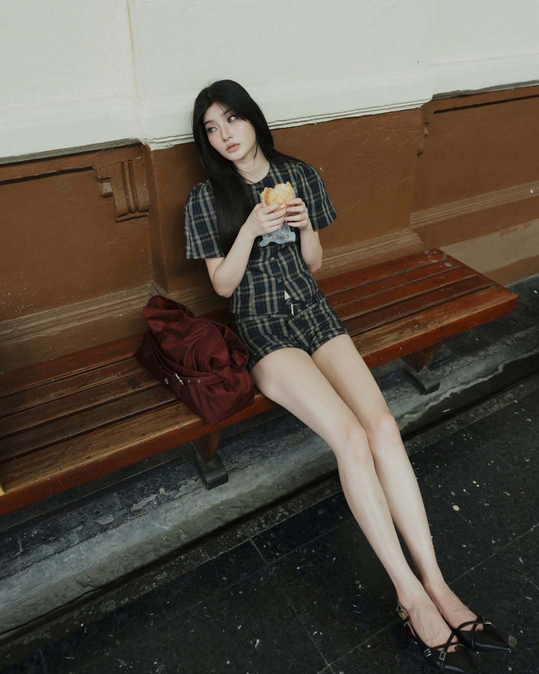 腿比黑子命长。