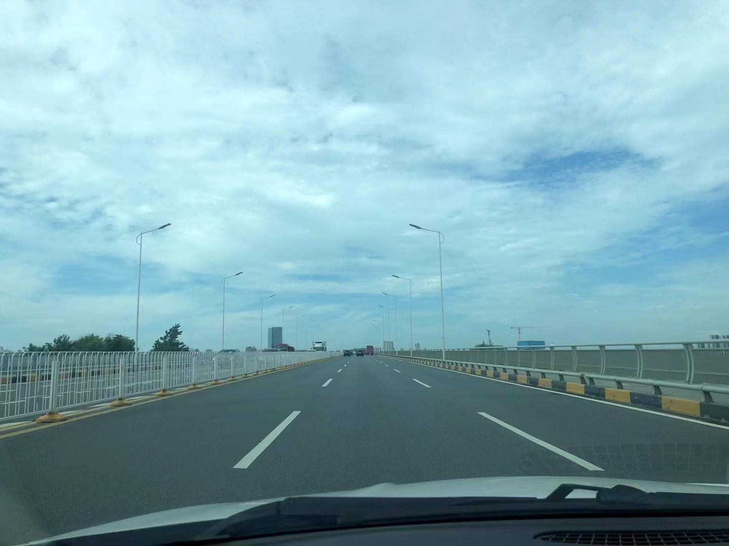 风和日丽的一天，有没有要卖车的老板买车，卖车，约起来 ！  ​​​