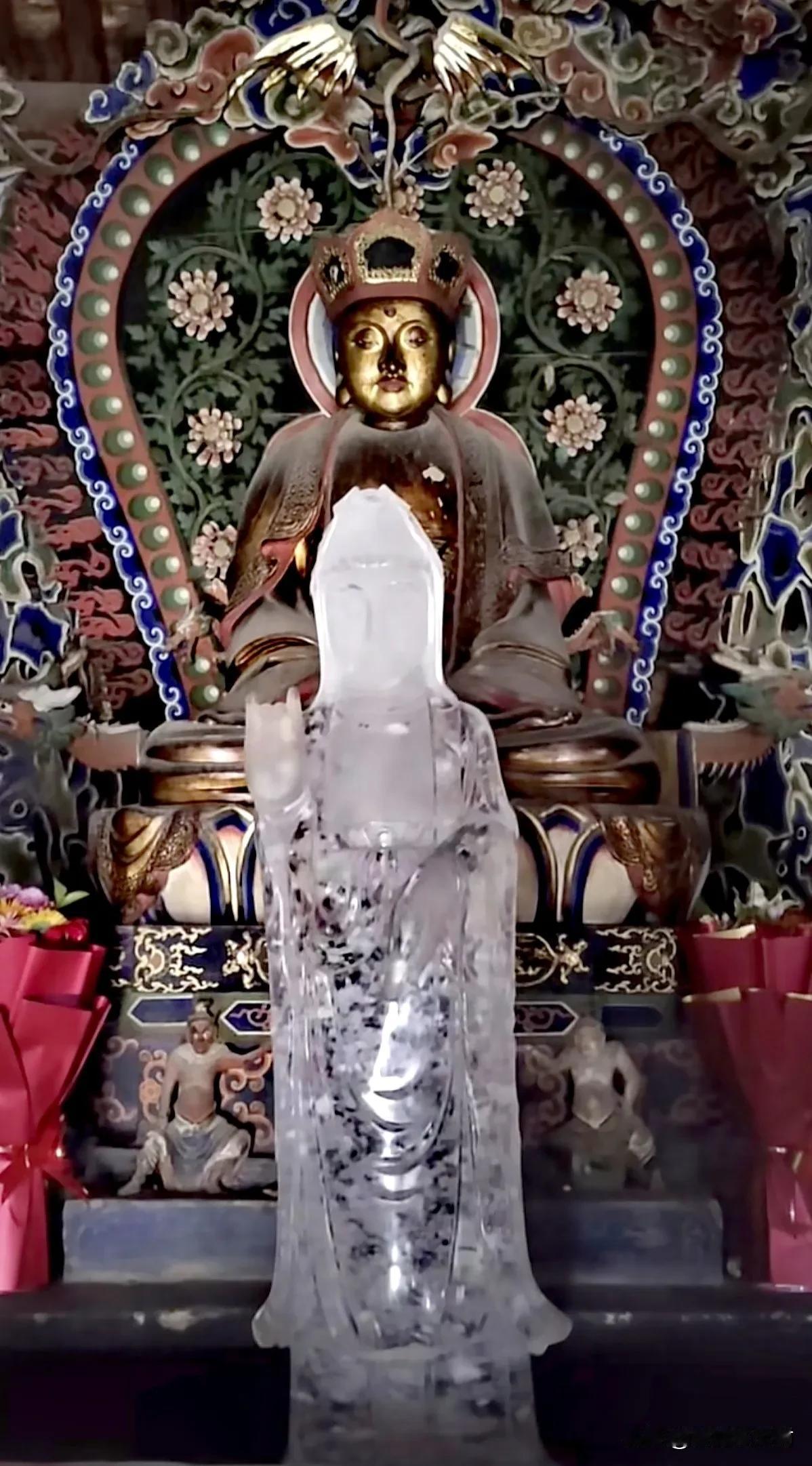 五台山这尊“水晶观音”，美到心颤
 逛了N次五台山，居然在南山寺挖到了这个宝藏！
