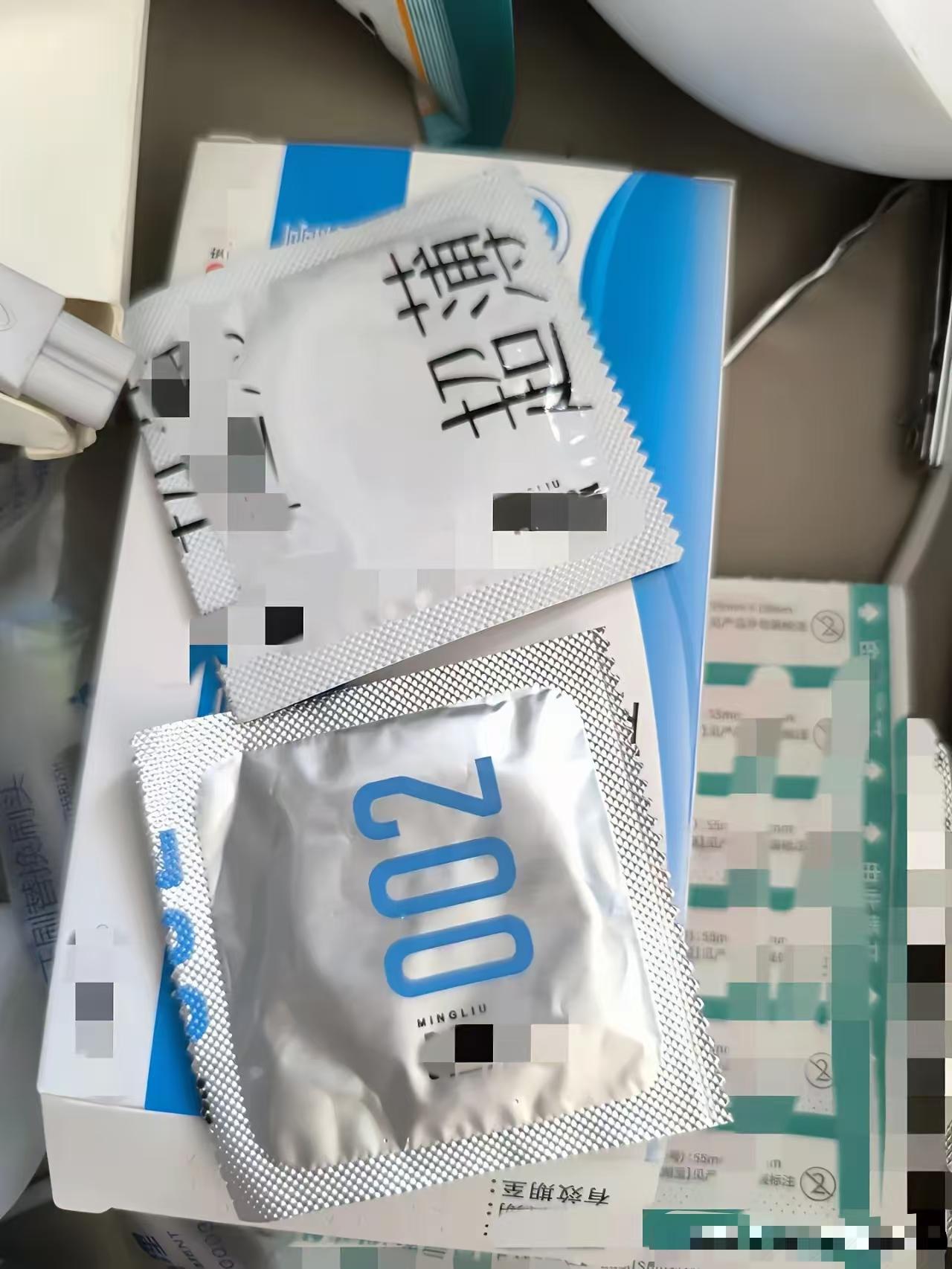 发现了儿子的这些小秘密，心情瞬间就不好了。当妈妈的也要有边界感，这些事儿是孩子的