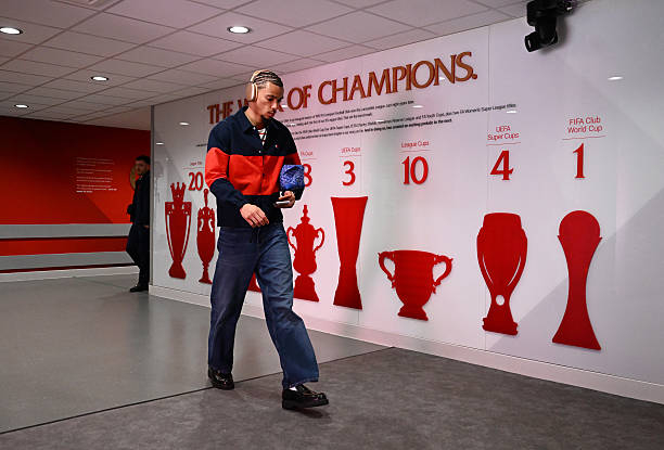 男模已抵达秀场 