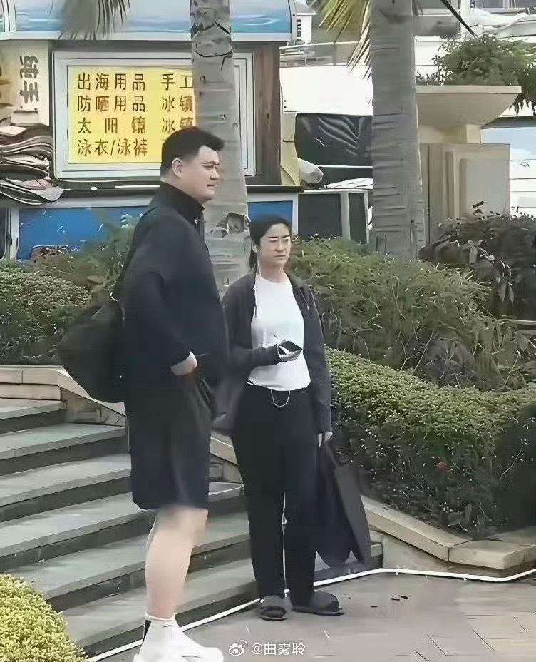 这是姚明的女儿，不说的话，你是不是看成是哪个演员了？ 