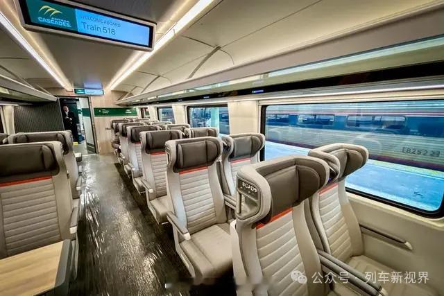 铁路头条【突发：美国Amtrak新列车赶不上世界杯】美国Amtrak Casca