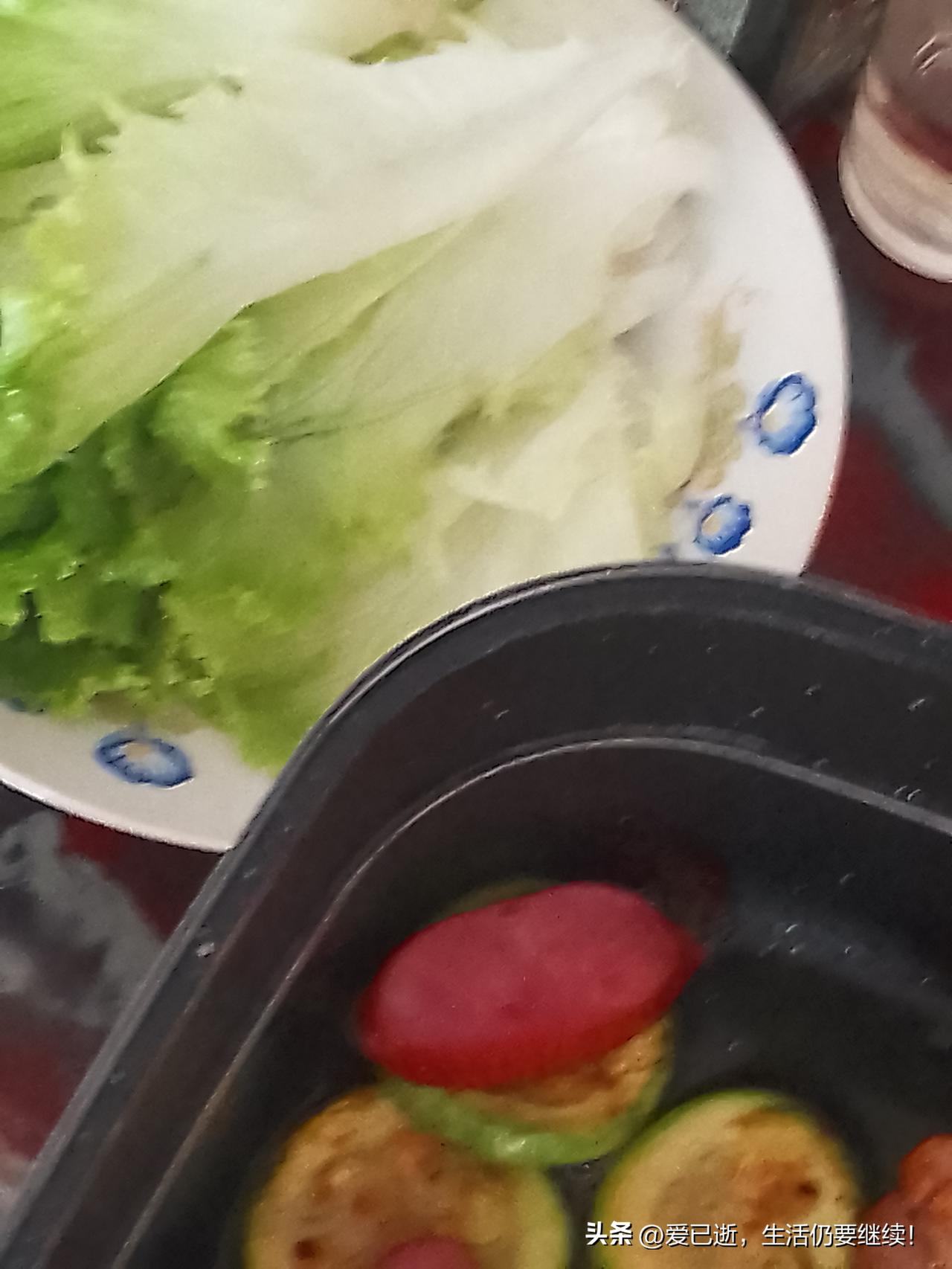 如何看待美国对伊朗的空袭完全是为了自身利益，实施霸权主义！伊朗最高领导人和家人都