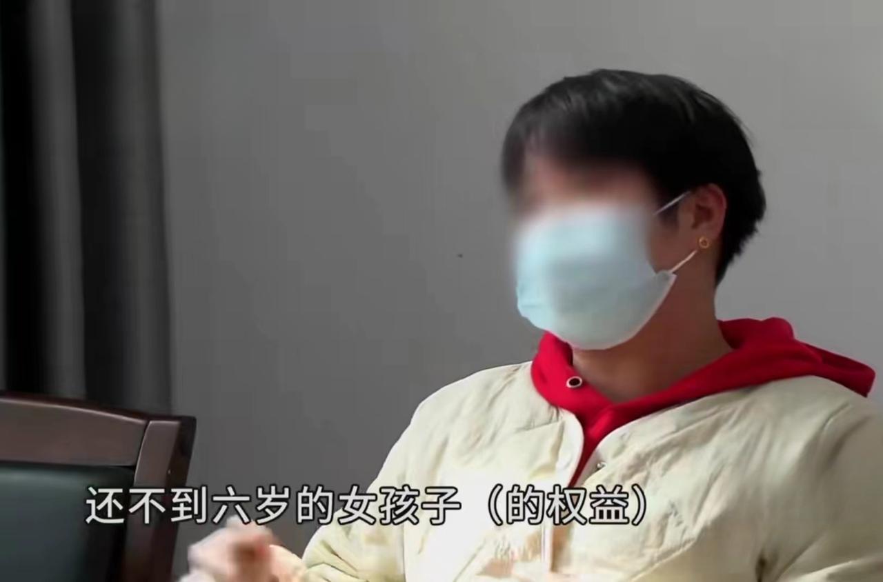 70岁老人，儿子在工地上干活意外去世，单位赔了165万，老人3年都没动一分钱，可