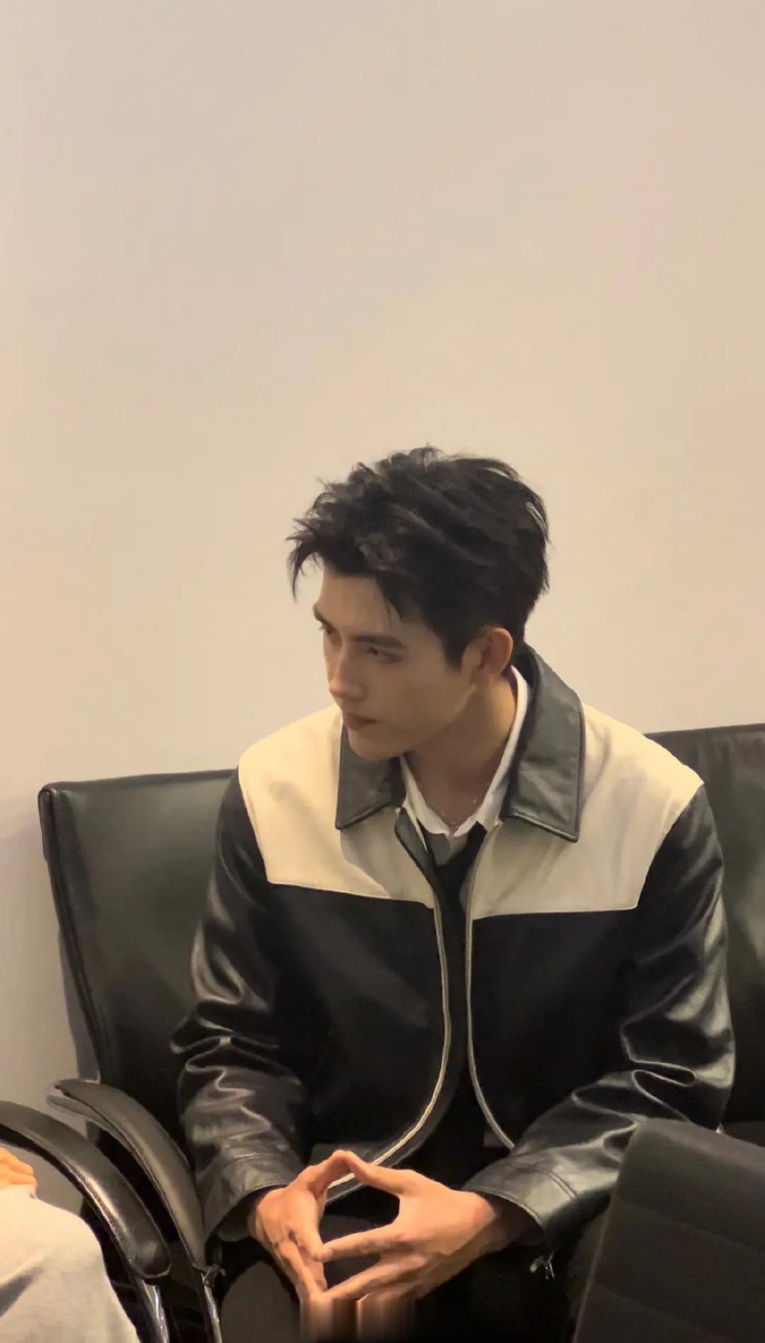 害，实话实说。阿瑟新浪扫楼，脸还是很能打的。 ​​​