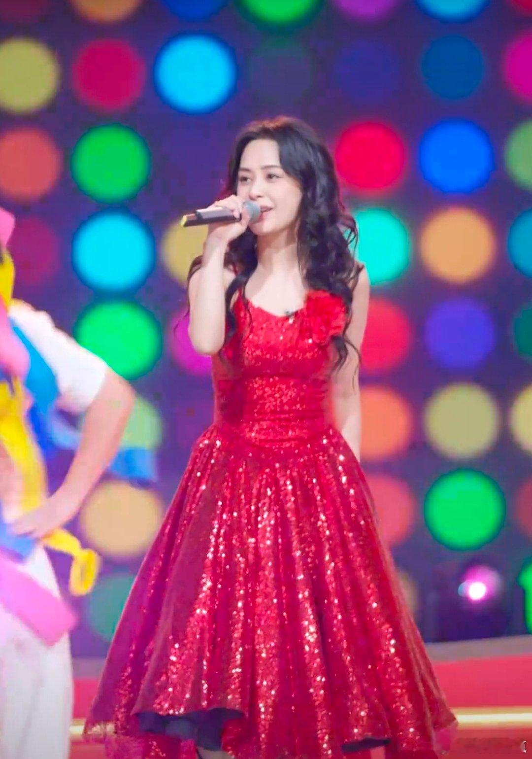 Twins复刻了20年前的春晚舞台你好星期六 Twins合体太戳心！笑容如昨，循