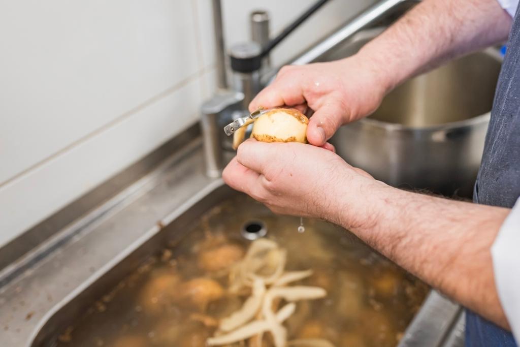 发芽马铃薯挑战常识 徐巧芯批2部门互赏巴掌：难怪郑丽君不肯选台北市长
过往台湾规