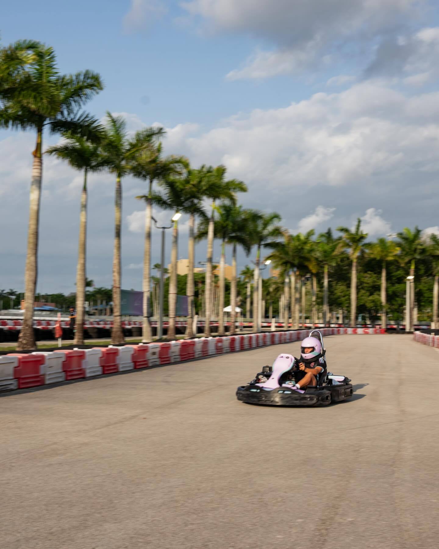 别样的训练日。🏎️😎 F1 赛季近在咫尺！迈阿密国际