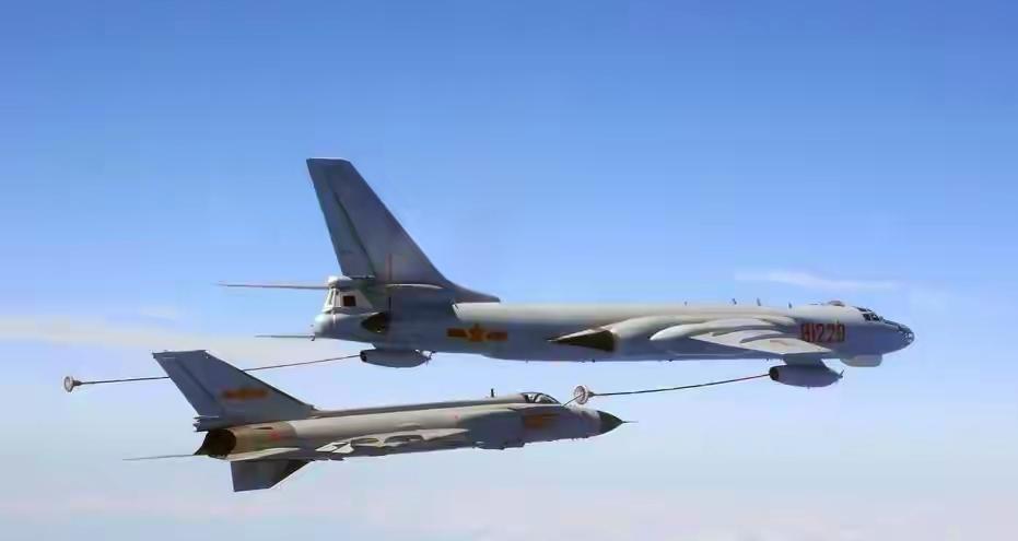 在解放军装备日新月异、众军迷大呼过瘾的今天，大家可别忘了八爷、豹爷、轰油6、深圳