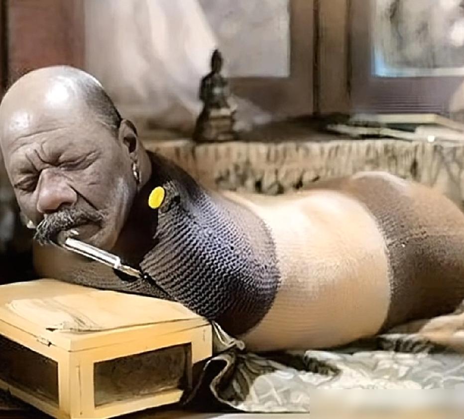 无肢的兰迪安王子？别再幻想他的人生有多“完美”了。那只是好莱坞在《怪胎》彻底崩盘