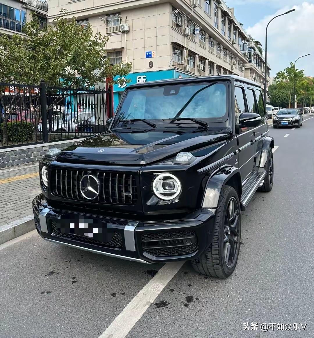 我发现，身边很多家里私家车，一年一万公里都跑不了。大多都是一年跑三四千公里，更有