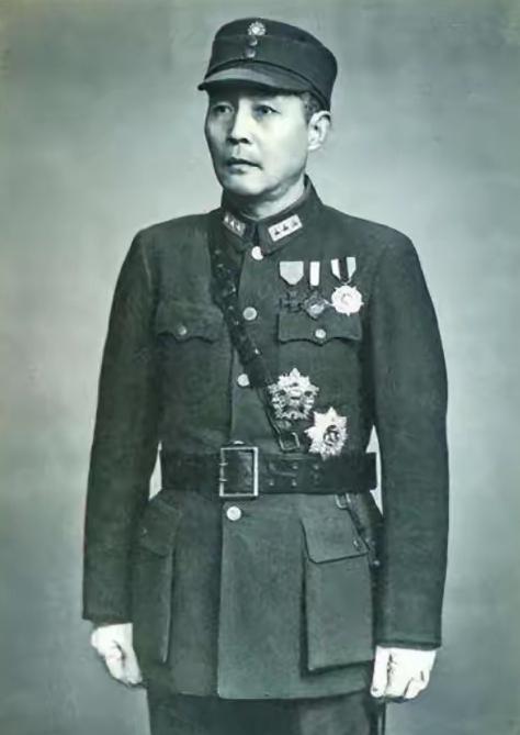 1938年，钱大钧黑着脸走进军统湖北站，当着众特务的面，一枪击毙了特务处长杨若琛