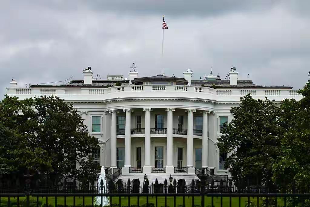 36天停摆创纪录！4200万人要饿肚子，特朗普政府还在硬刚法官？
 
美国这波操