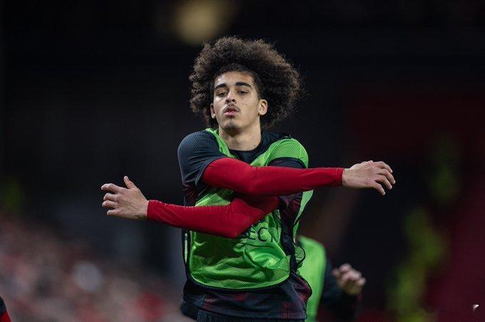 丹恩斯受伤离场仅是预防措施利物浦U21主教练罗伯·佩奇接受采访时谈及丹恩斯遭遇的