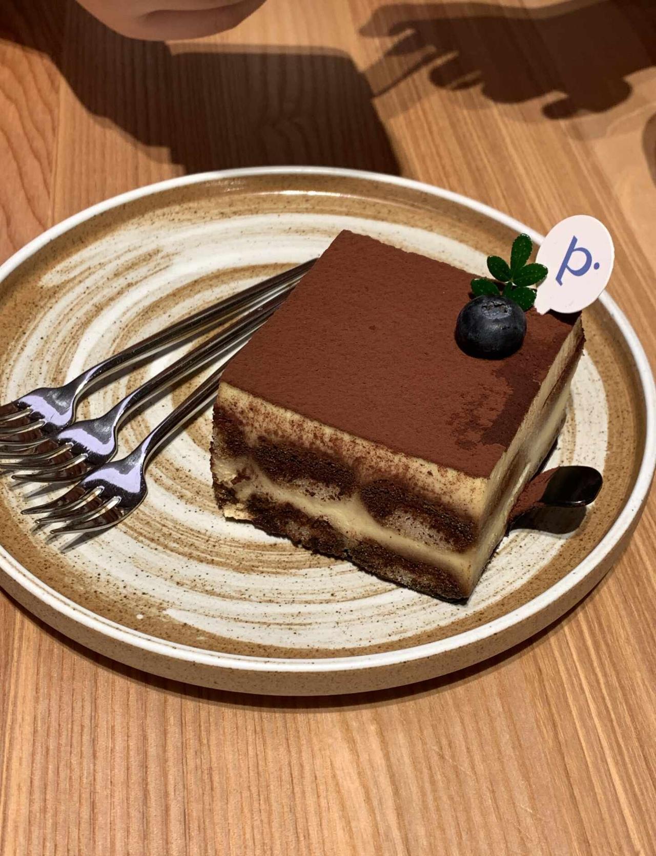 Paix Restaurant融合西餐 个人口味记录
甜品类：
❌提拉米苏：正常