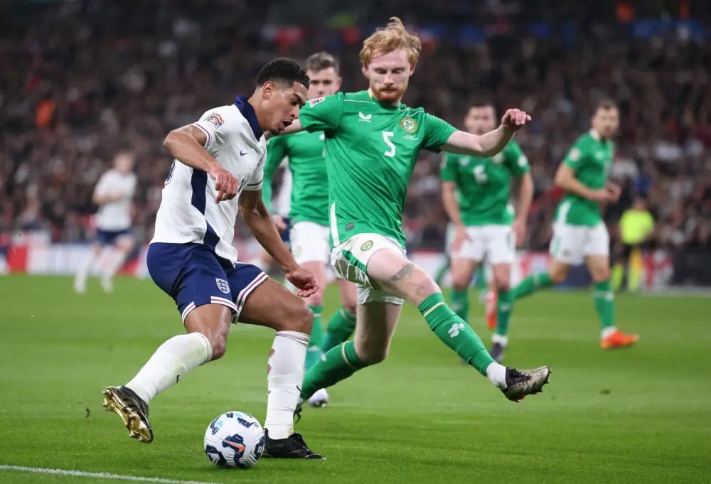 今日继续朝着好的方向出发！作品：意大利vs北爱尔兰   北爱尔兰还能给意大利制造